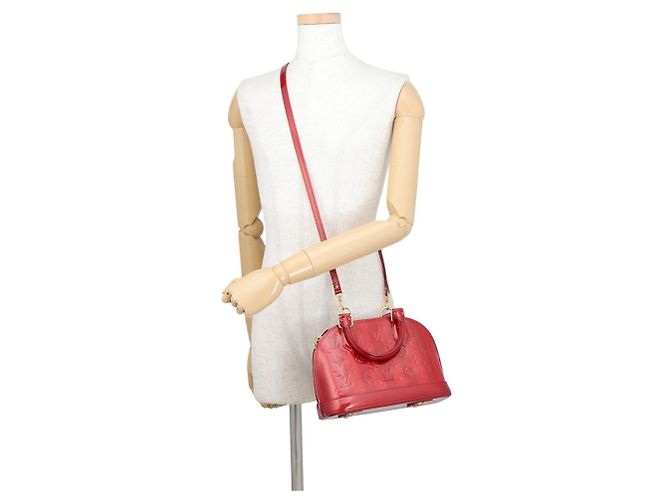 Sac à main Louis Vuitton Monogram Vernis Alma BB Rouge - vue 5