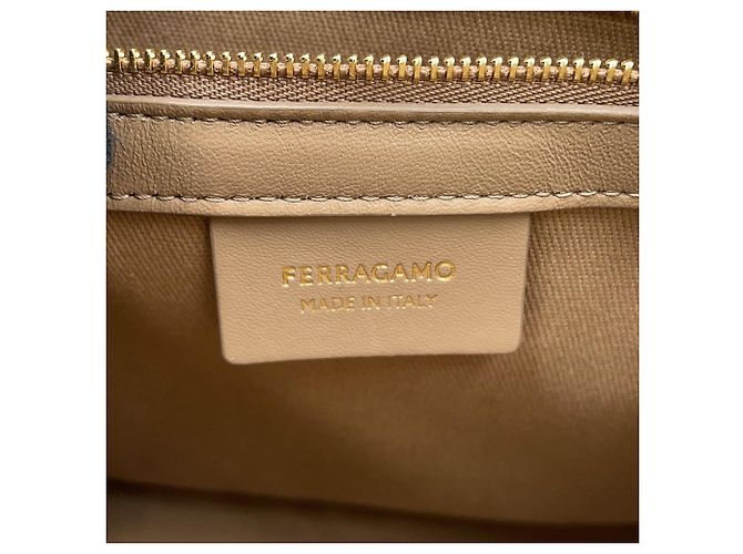 Borsa a mano Beach Small in tela Salvatore Ferragamo Beige - vista 12