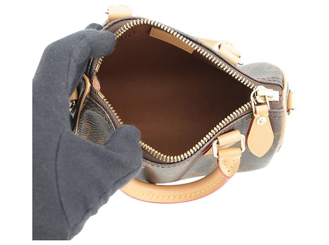 Bolsa Louis Vuitton Monogram Nano Speedy Marrom - vista 6