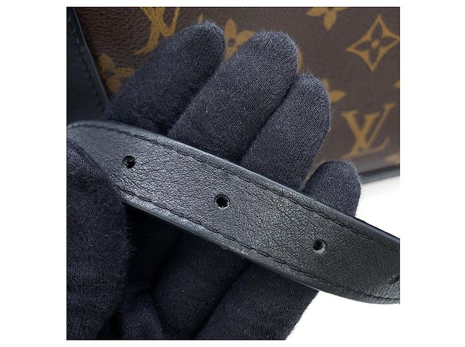 Louis Vuitton Monogram Shoulder Bag Black - view 14