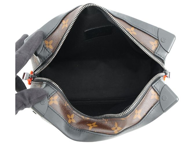 Louis Vuitton Monogram Shoulder Bag Black - view 5