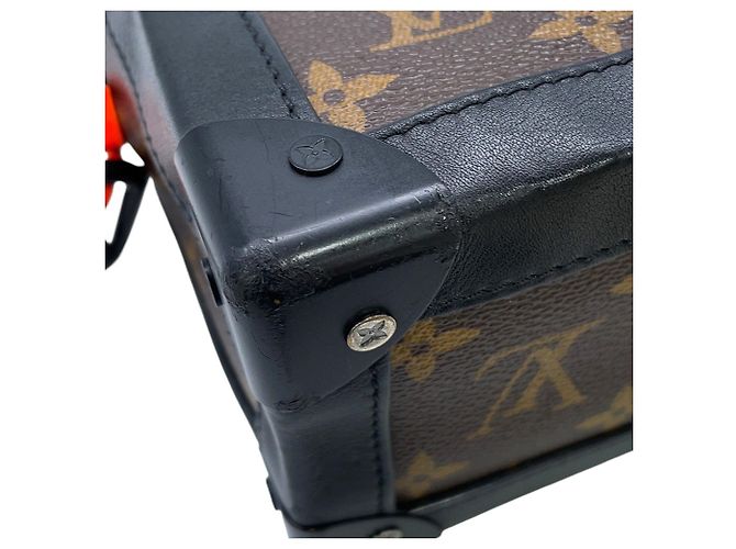 Louis Vuitton Monogram Shoulder Bag Black - view 7