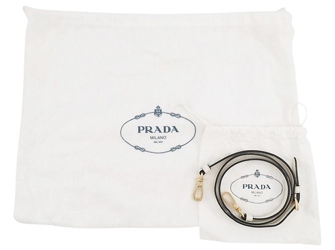Prada Arche Small Schultertasche aus weißem Leder - Ansicht 17