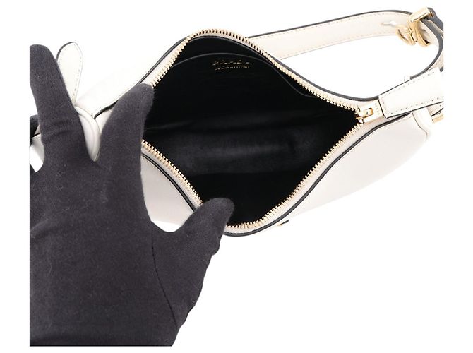 Prada Arche Small Schultertasche aus weißem Leder - Ansicht 6