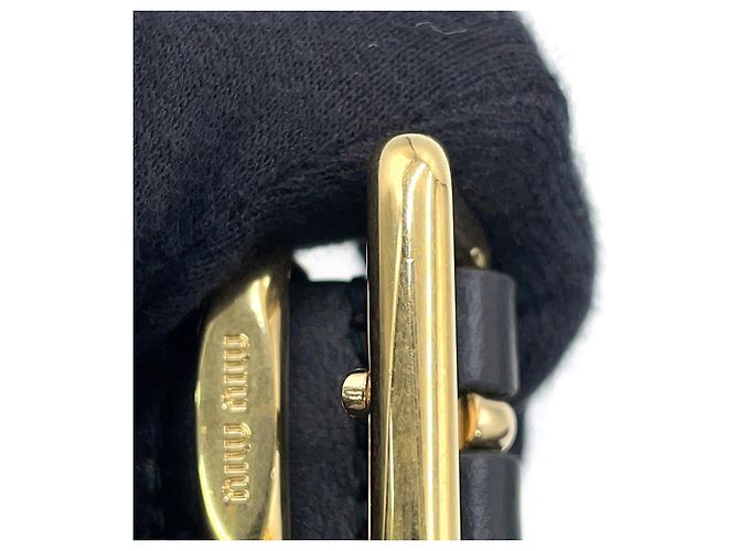 Miu Miu Gürteltasche aus schwarzem Kalbsleder - Ansicht 11