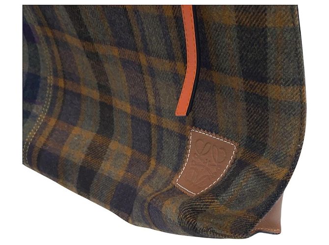 Loewe Schultertasche mit Karomuster Braun Mehrfarben - Ansicht 8