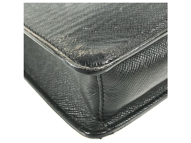 Louis Vuitton M31052 Taiga Robusto 1 Handbag Cinza - vista 7