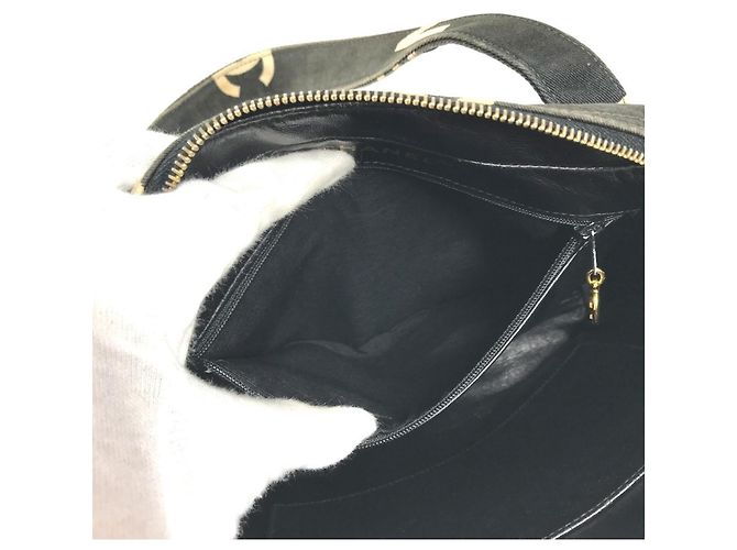 Sac à main cabas Chanel Vintage CC Coco Mark Logo Noir Blanc - vue 13