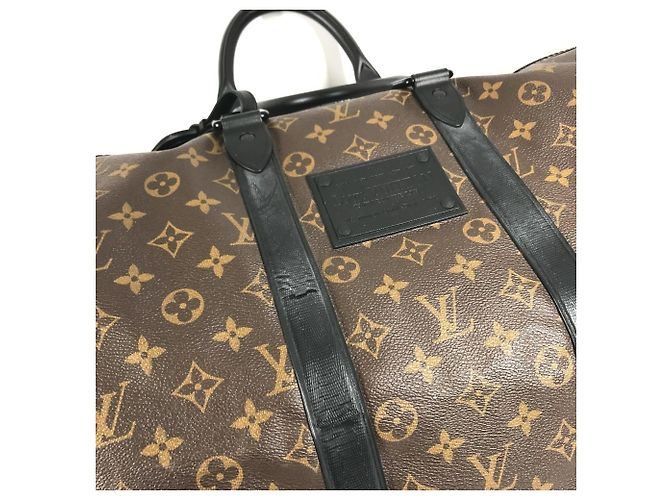 mala Louis Vuitton Monogram Waterproof Keepall Bandoulière 55 Marrom Preto - vista 9