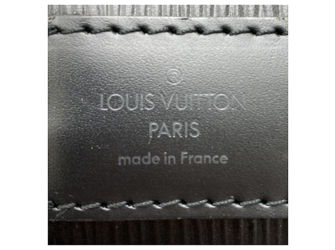 Louis Vuitton Epi Sac Depaule PM Shoulder Bag Negro - vista 7