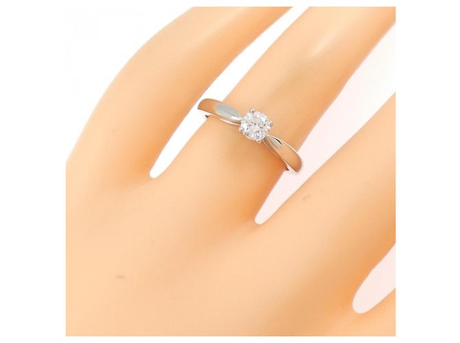 Van Cleef & Arpels Bonheur Ring - view 5