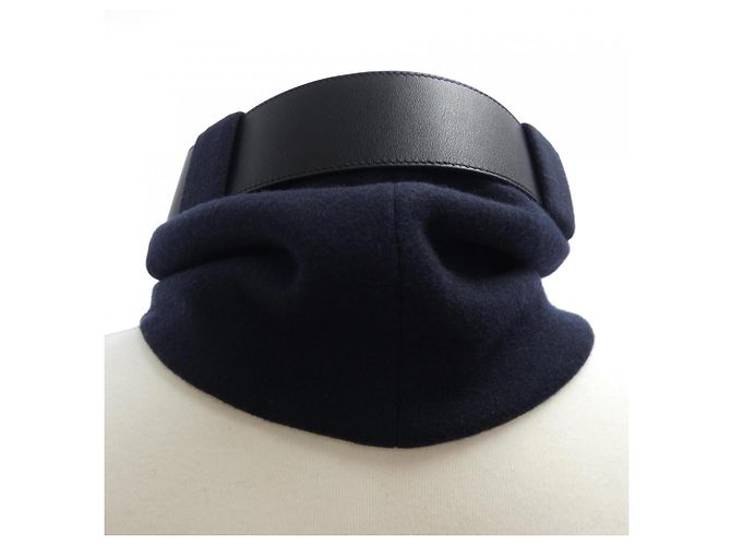 Scalacollo in cashmere Hermès in Navy Blu navy - vista 2
