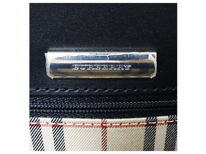 Burberry Schultertasche aus schwarzem Leder - Ansicht 6