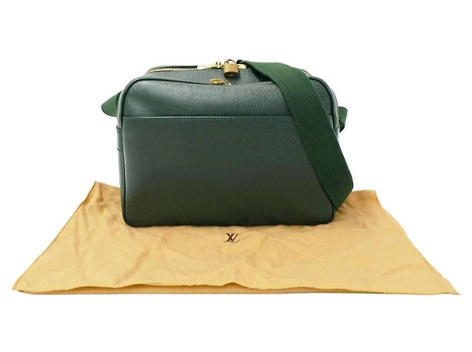 Borsa a tracolla Louis Vuitton Taiga Reporter PM - vista 5