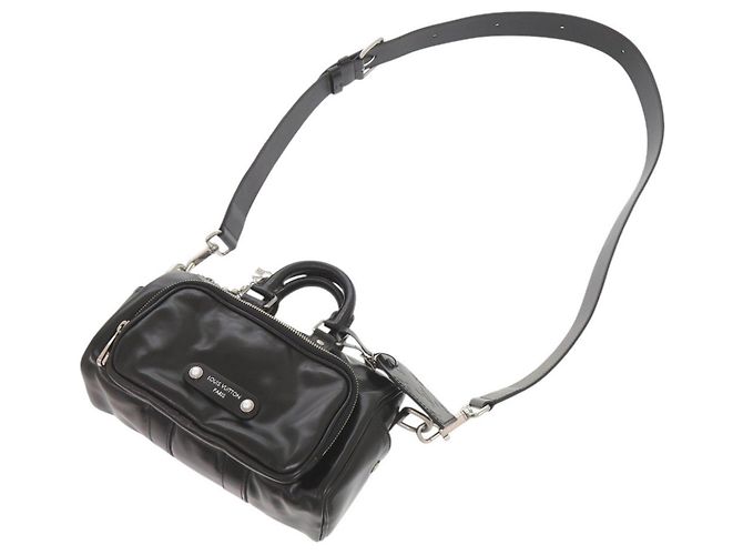 Sac à main Louis Vuitton Keepall Cargo Bandoulière 25 Noir - vue 7