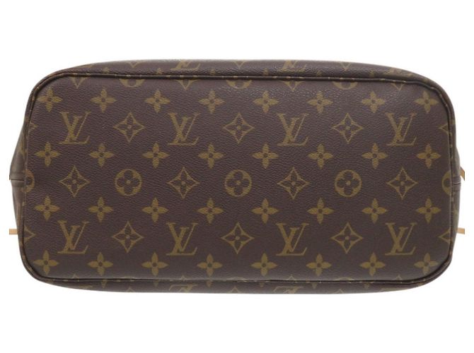 Sac cabas Louis Vuitton Neverfull MM Monogram en Cerise Fuschia - vue 3