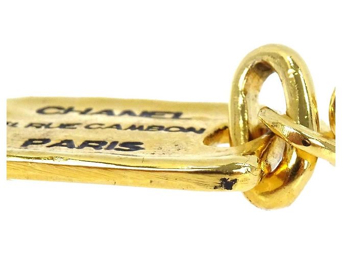 Pendente Chanel CC Plate Logo in metallo con cristalli D'oro - vista 2