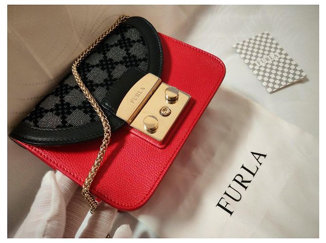 Furla Metropolis Mini Borsa Pelle Rossa e Broccato Nero Rosso - vista 14
