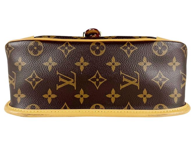 Louis Vuitton Schultertasche Cozygram Diane NM PM Braun Roh Monogramm - Ansicht 4