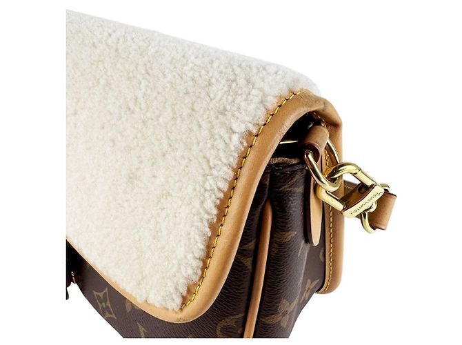Louis Vuitton Schultertasche Cozygram Diane NM PM Braun Roh Monogramm - Ansicht 6