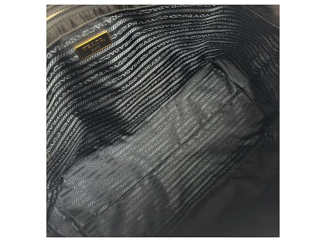 Tote Sac cabas Prada en nylon et velours Noir Bleu - vue 5