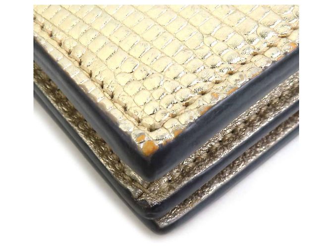 Marmont Cartera Gucci Bi-Fold en piel grabada dorada Dorado - vista 5