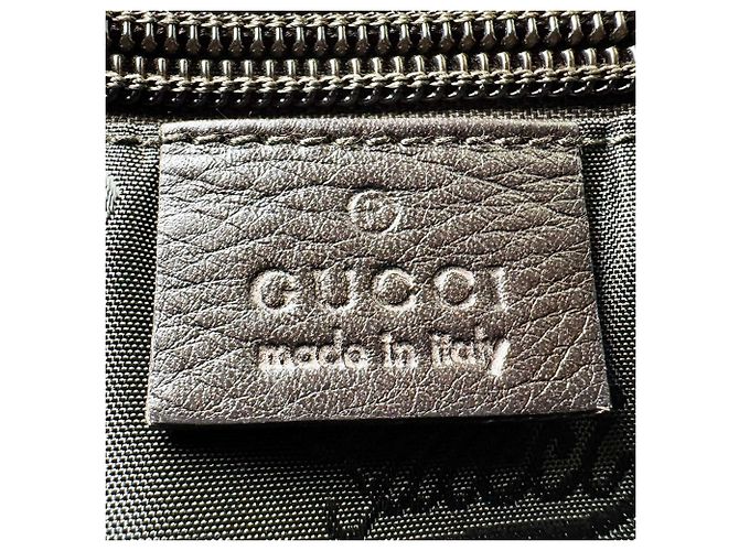 Gucci Schultertasche aus braunem Leder - Ansicht 11