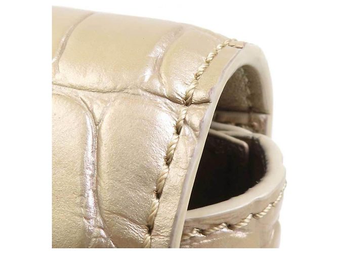 MCM Gold Embossed Leather Shoulder Bag Golden - view 7