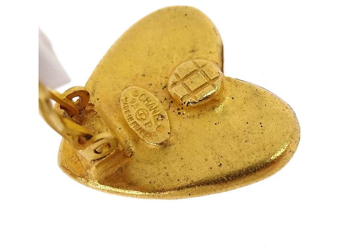 Chanel CC Hearts Clip On Metal Golden - view 5