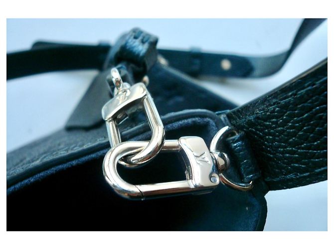 Louis Vuitton Bolsa All In BB Monogram Empreinte Couro Azul Iridescente M26430 Azul marinho - vista 10