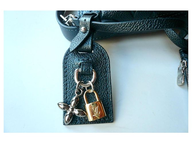 Louis Vuitton Bolsa All In BB Monogram Empreinte Couro Azul Iridescente M26430 Azul marinho - vista 5