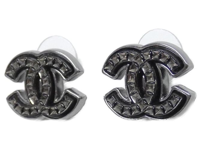Classique Boucles d'oreilles puces Chanel ABD564 Noir Argenté - vue 2