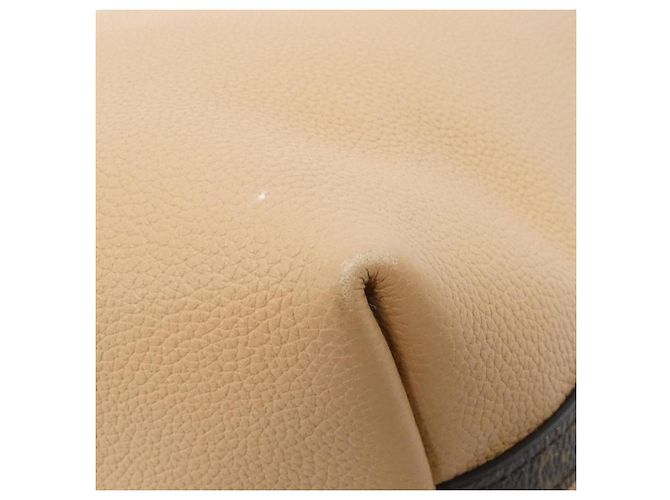 Bolso Louis Vuitton Multipass Beige - vista 3