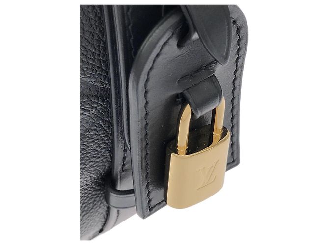 Bolsa Louis Vuitton Monogram Empreinte All In BB Preto - vista 4
