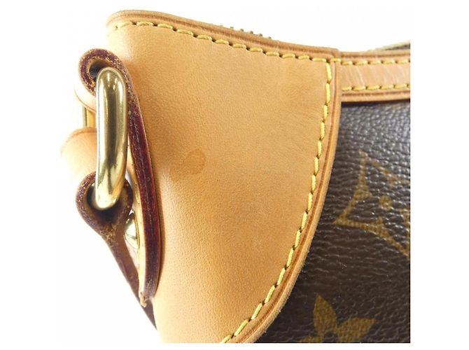Louis Vuitton Monogram Odeon PM Shoulder Bag Brown - view 4