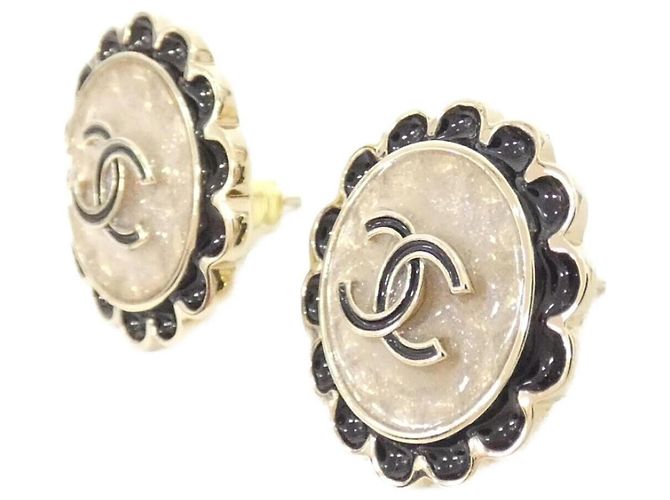 Boucles d'oreilles puces Chanel noires et blanches - vue 2