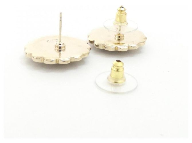 Boucles d'oreilles puces Chanel noires et blanches - vue 3