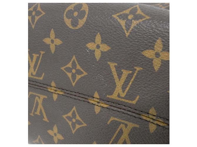 Bolsa Louis Vuitton Monogram Turenne PM Marrom - vista 3