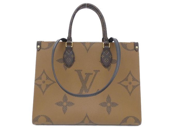 Sac à main Louis Vuitton Monogram Giant OnTheGo MM Marron - vue 2