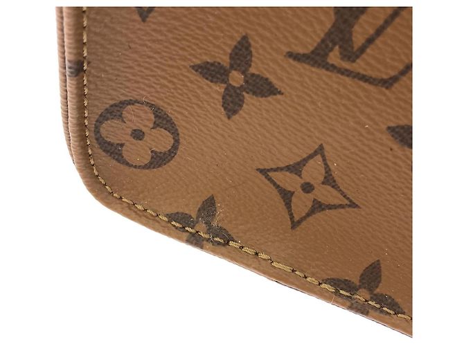 Bolso Louis Vuitton Monogram Giant OnTheGo PM Castaño - vista 4
