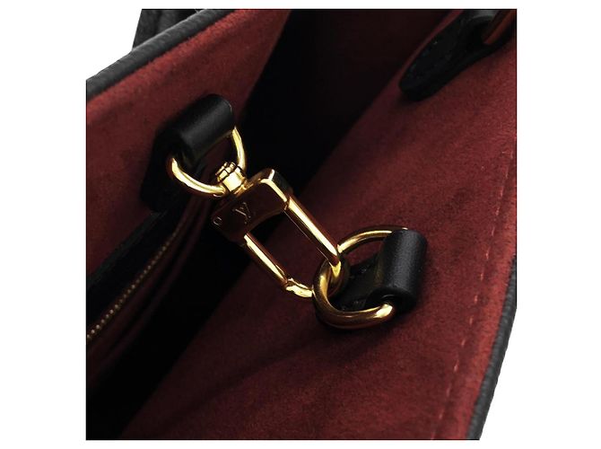 Sac à main Louis Vuitton Bicolor Monogram Empreinte OnTheGo MM Noir Beige - vue 3
