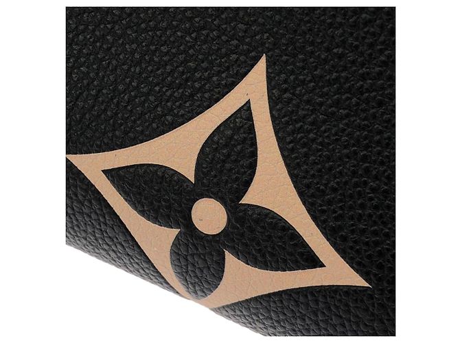 Sac à main Louis Vuitton Bicolor Monogram Empreinte OnTheGo MM Noir Beige - vue 4