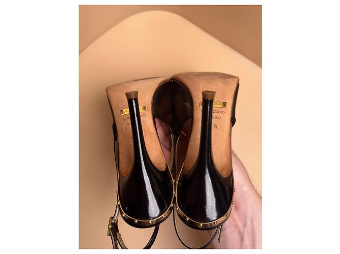 Décolleté Slingback Dolce & Gabbana in pelle verniciata nera e PVC con borchie Nero - vista 7