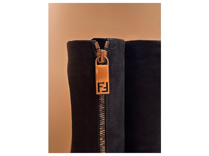 Botas de tacón plataforma en ante negro Fendi - vista 5