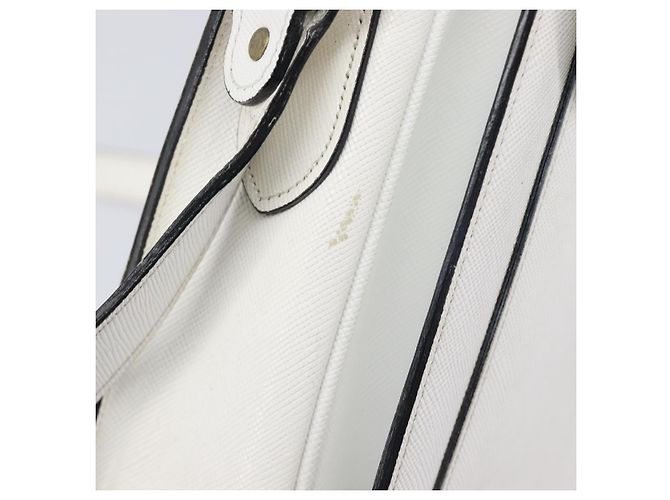 Autre Marque Borsa a tracolla Saint Laurent in pelle bianca e oro Auth hk4148A Bianco D'oro - vista 9