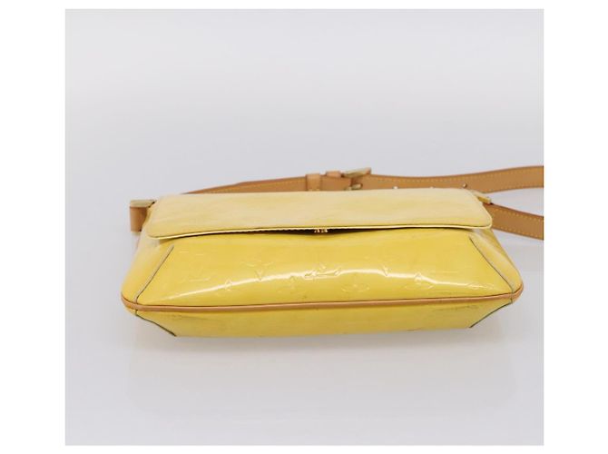 LOUIS VUITTON Monogram Vernis Thompson Street Bag Lime Yellow M91071 Auth 206612 D'oro - vista 5