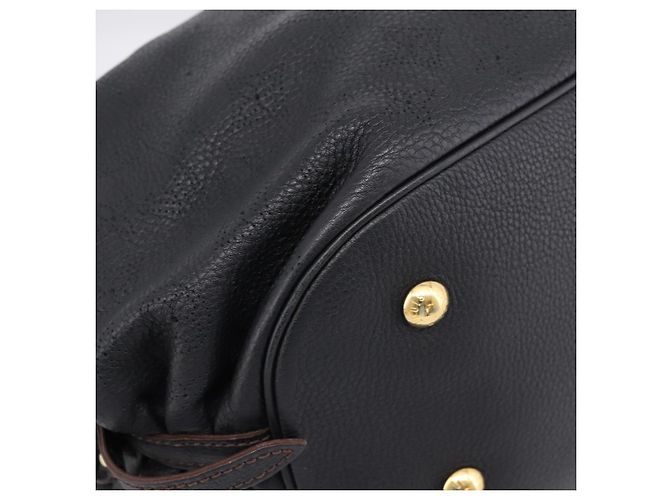 Borsa a mano LOUIS VUITTON Mahina L Pelle Nera M95765 LV Auth 207687V Nero - vista 14