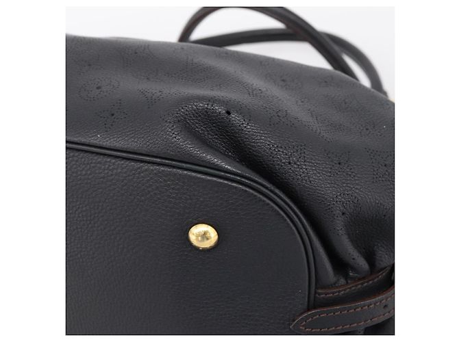 Borsa a mano LOUIS VUITTON Mahina L Pelle Nera M95765 LV Auth 207687V Nero - vista 15
