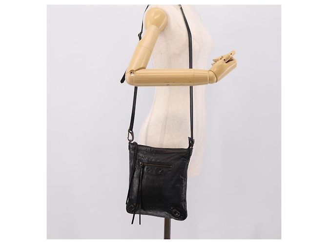 Borsa a spalla piatta Balenciaga Classic in pelle nera 310250 Auth LN024V Nero - vista 25