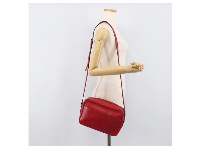 LOUIS VUITTON Epi Trocadero 23 Shoulder Bag Red M52307 LV Auth 206032 Rosso - vista 26
